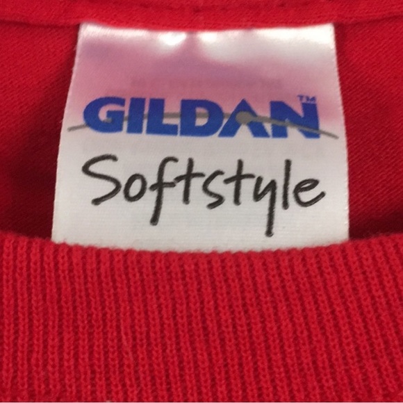 NWT Taylor Swift RED era Gildan T-Shirt Size Small - Picture 3 of 4